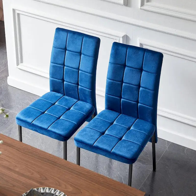 Chaise de salle à manger en velours à dossier haut avec design en queue d'hirondelle et pieds en métal doré